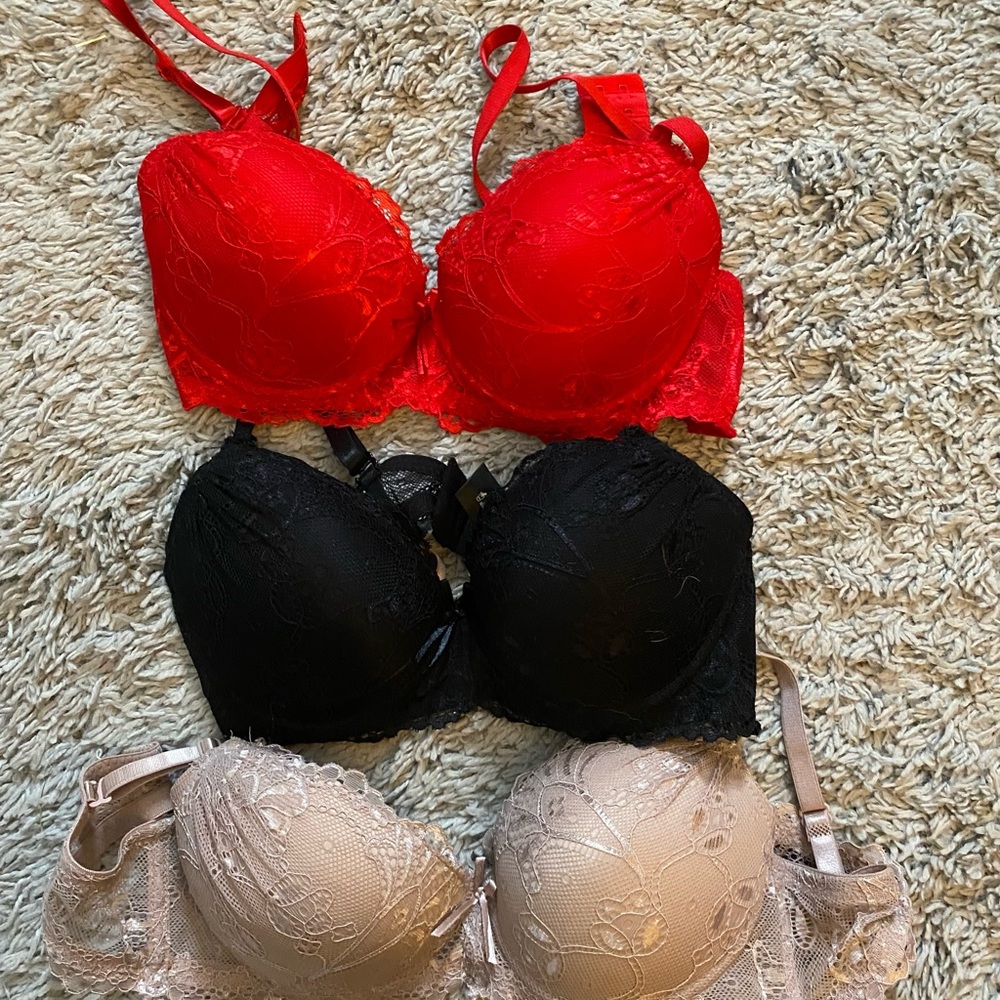 Women’s lacy super push up bras
